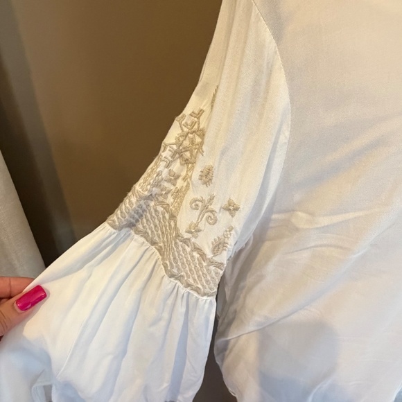 Chelsea & Theodore Boho Chic Blouse Bell Sleeve, Tan & Cream, Size Large - Picture 7 of 16